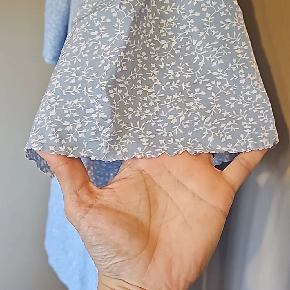 Shein XL floral blouse - Picture 4 of 4